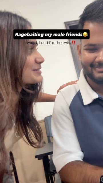 Reel: end me actual twist hai😂🤩✨

#viral #trending #reelkarofeelkaro #fyp #instagood 

genz protest men protest girl vs boys reel funny meme ek 